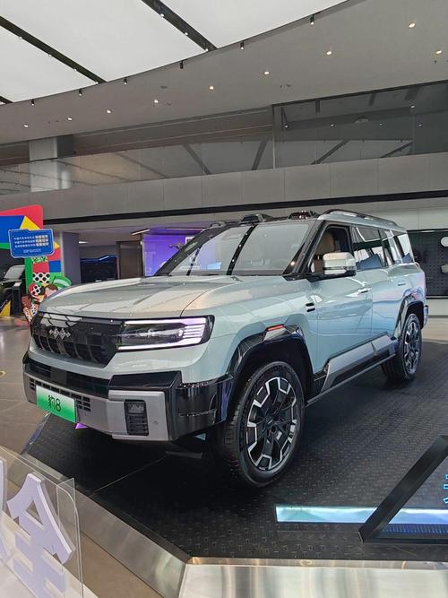 佛山175比亚迪方程豹硬派越野的爆款，英菲尼迪35周年与你共成长